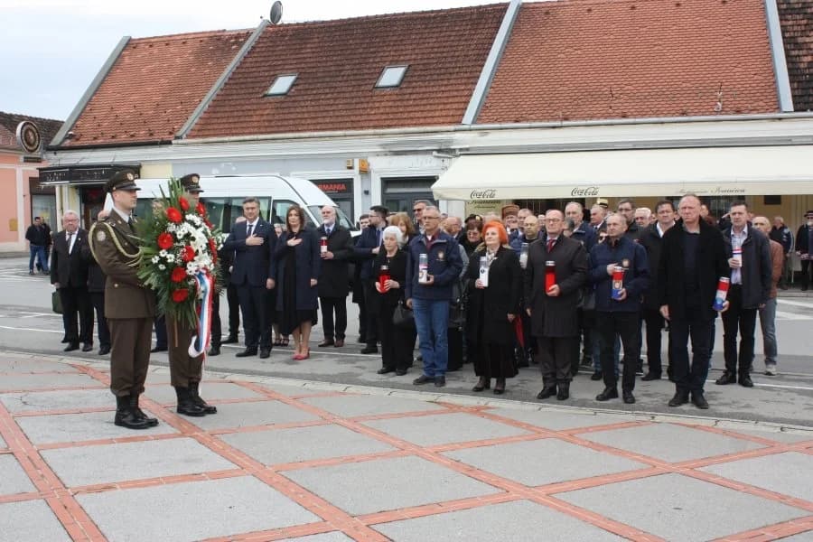 U prigodi obilježavanja Dana Požeško-slavonske županije položeni vijenci i služena sveta misa