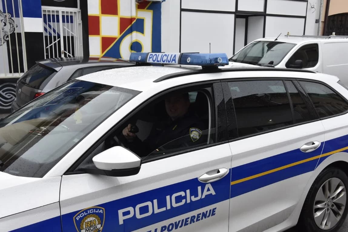 Pod utjecajem alkohola 21-godišnji vozač skrivio prometnu nesreću
