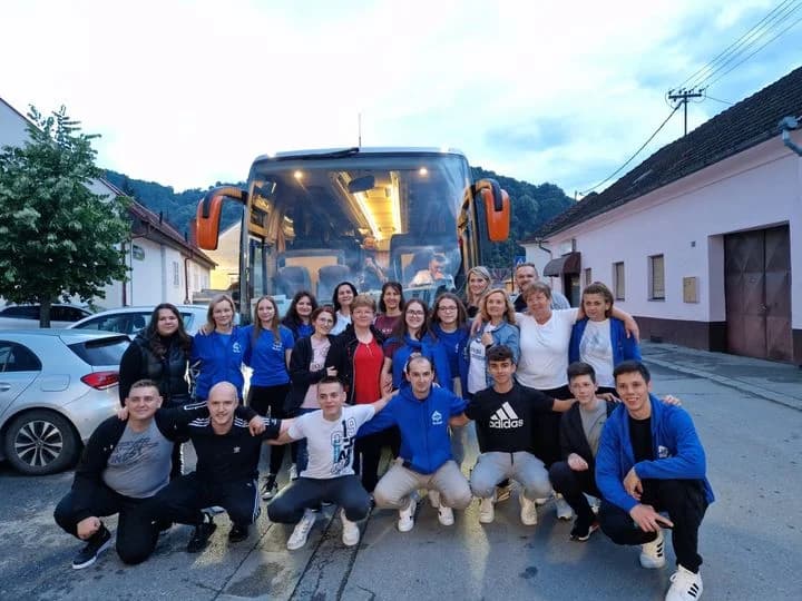 Požeški folkloraši otputovali u Češku: „Vjerujemo da ćemo svoj grad i županiju predstaviti u najboljem svjetlu“