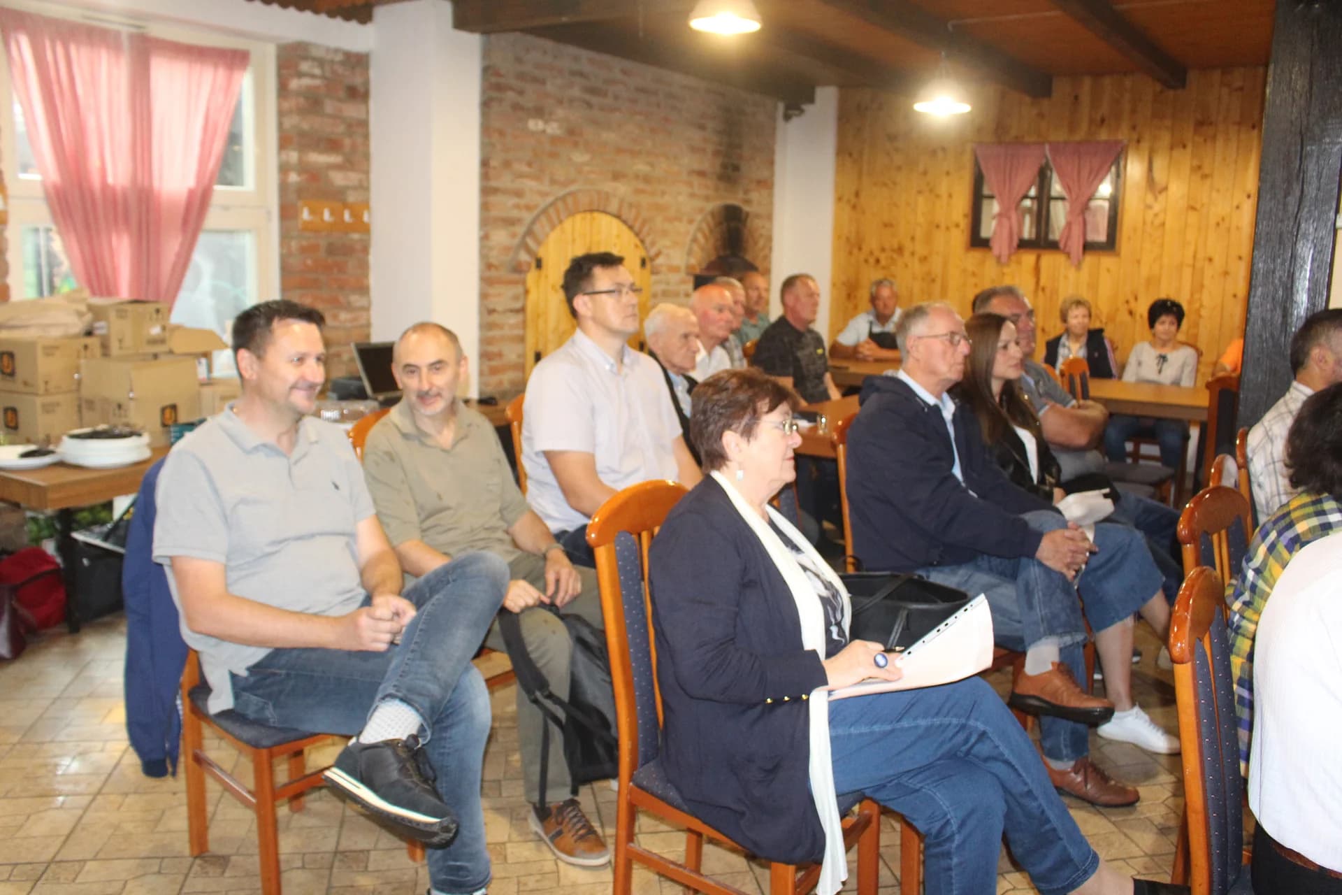 Dugogodišnji predsjednik i utemeljitelj Vile Velebita Josip Fajdić ostaje na njenom čelu, a zamjenik je Domagoj Petrović