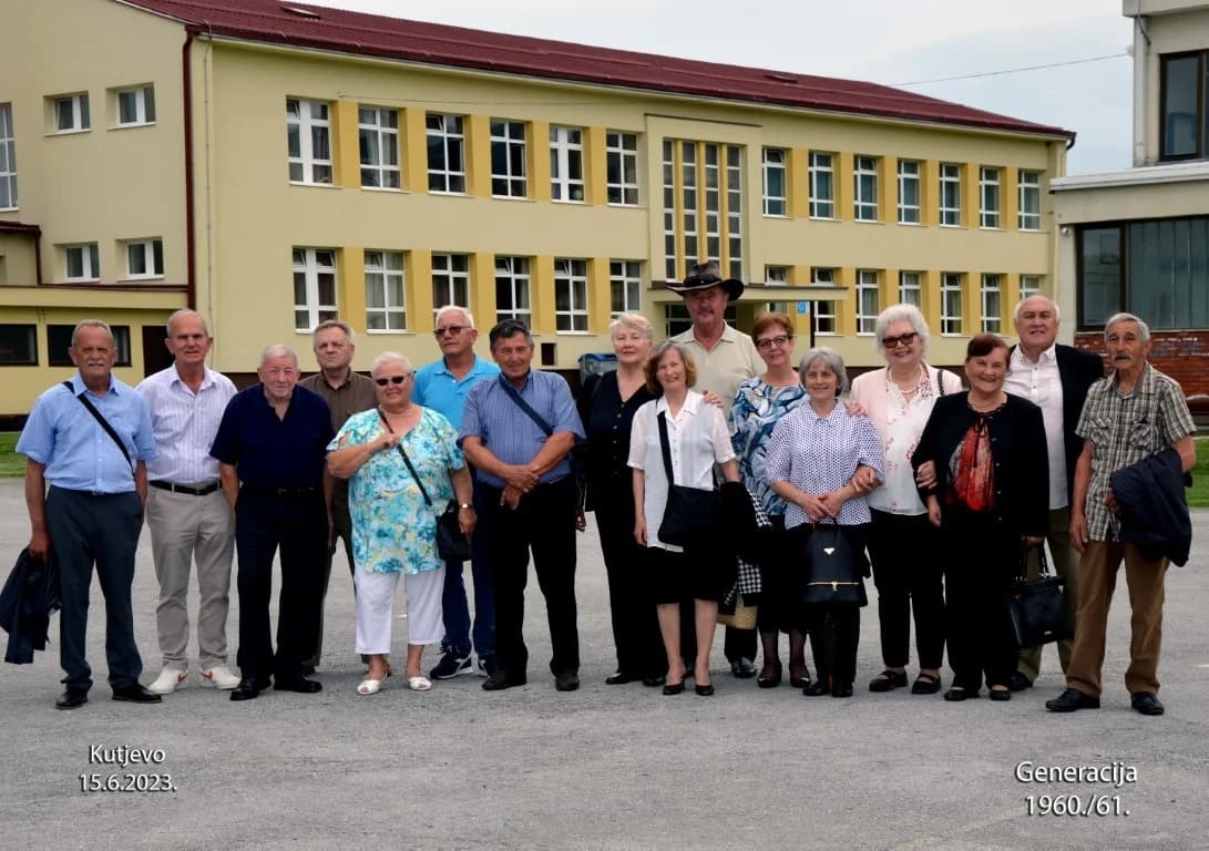 Polaznici prvog razreda kutjevačke škole prvi puta zajedno nakon 62 godine! /FOTO/