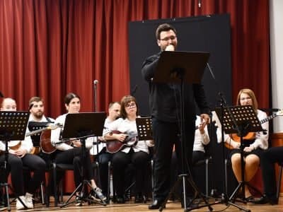 Kutjevački tamburaški orkestar oduševio publiku u Kutjevu