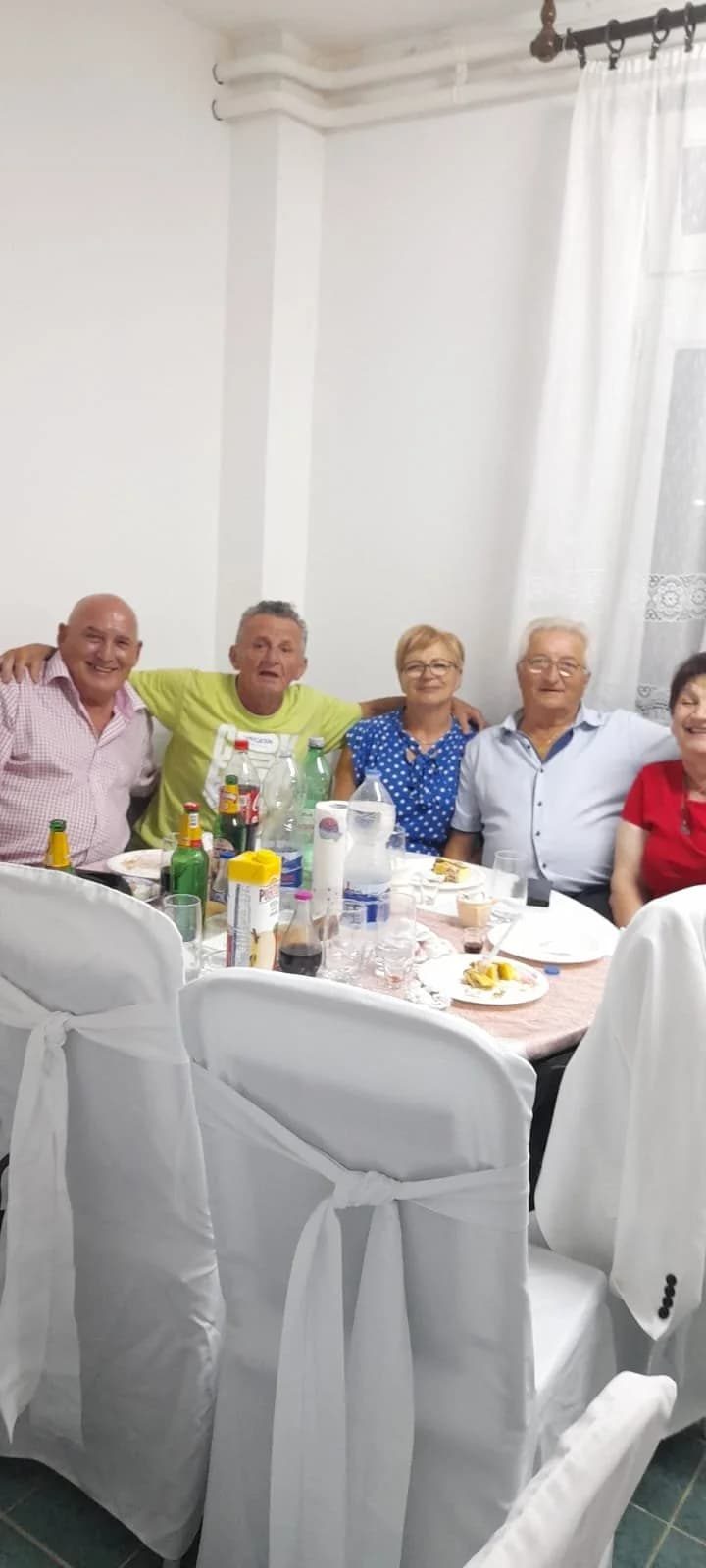 Mjesečno druženje veličkih umirovljenika uz glazbu i ples [FOTO]