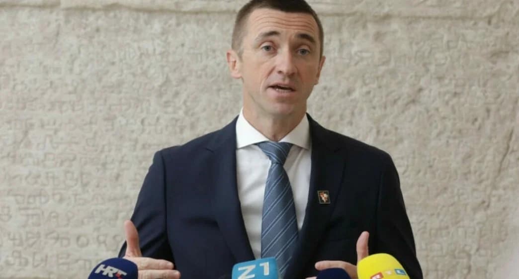Penava žestoko prozvao HDZ: ‘Svjedočimo demografskom slomu u Hrvatskoj, ljudi masovno odlaze’