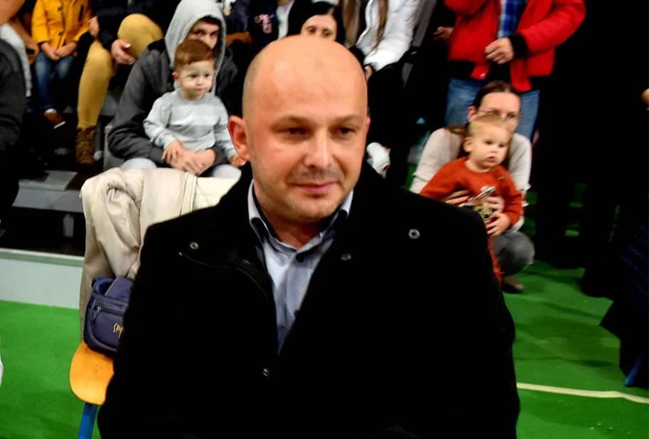 Blagdanski ugođaj uz brojne pučke napjeve i prikaze Božićnih običaja te sv. Nikolu koji je dijelio darove /FOTOGALERIJA/