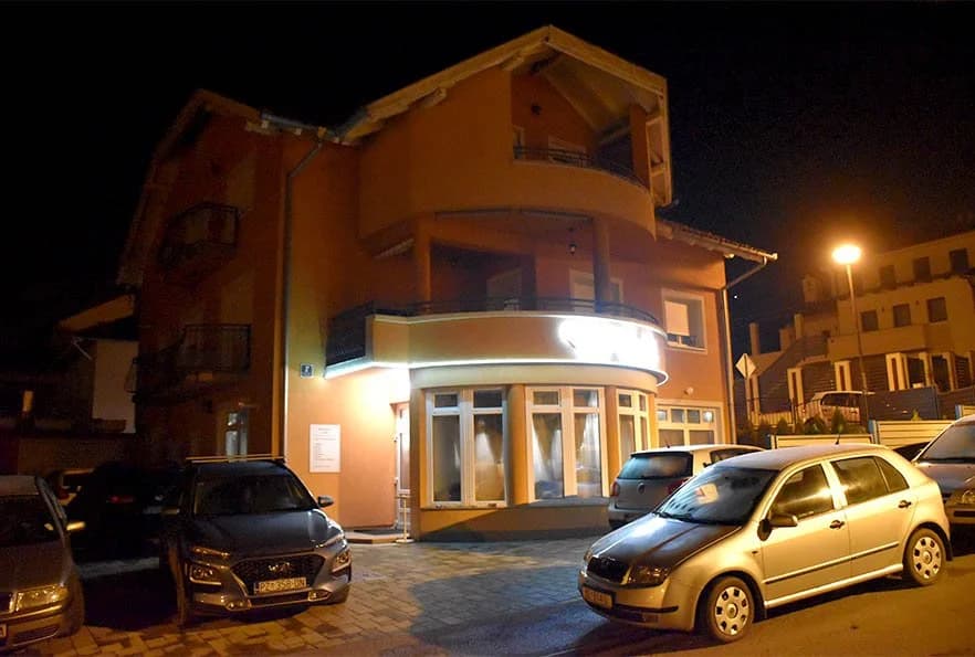 SVE POPULARNIJE ZABVE U POŽEŠKOJ SVEČANOJ DVORANI LUKI: Traži se mjesto više [FOTO]