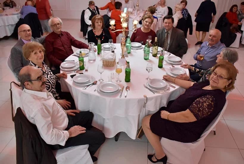 Umirovljenici se veselili uz Međunarodni dan žena: Stigli gosti i iz susjedstva (FOTOGALERIJA)