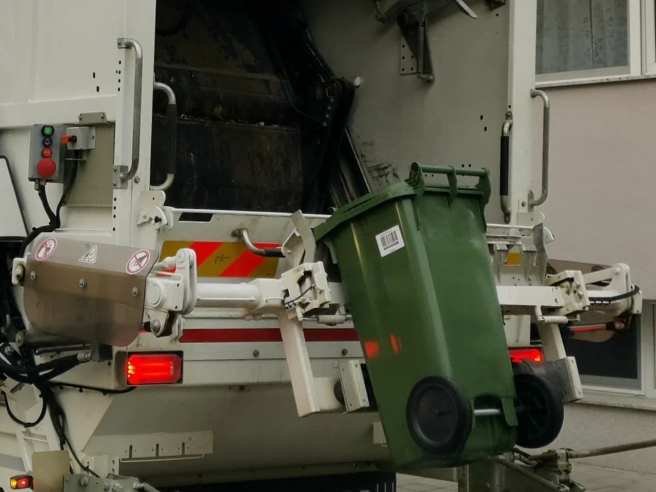 Odvoz komunalnog otpada u dane praznika i blagdana