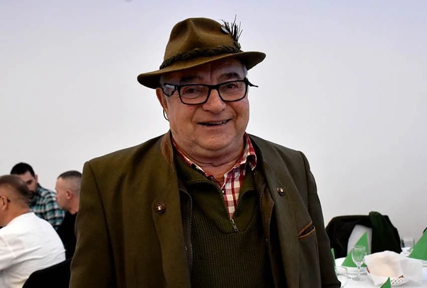 Supruga je kazala da ćemo prodati dvije krave kako bi kupio pušku!