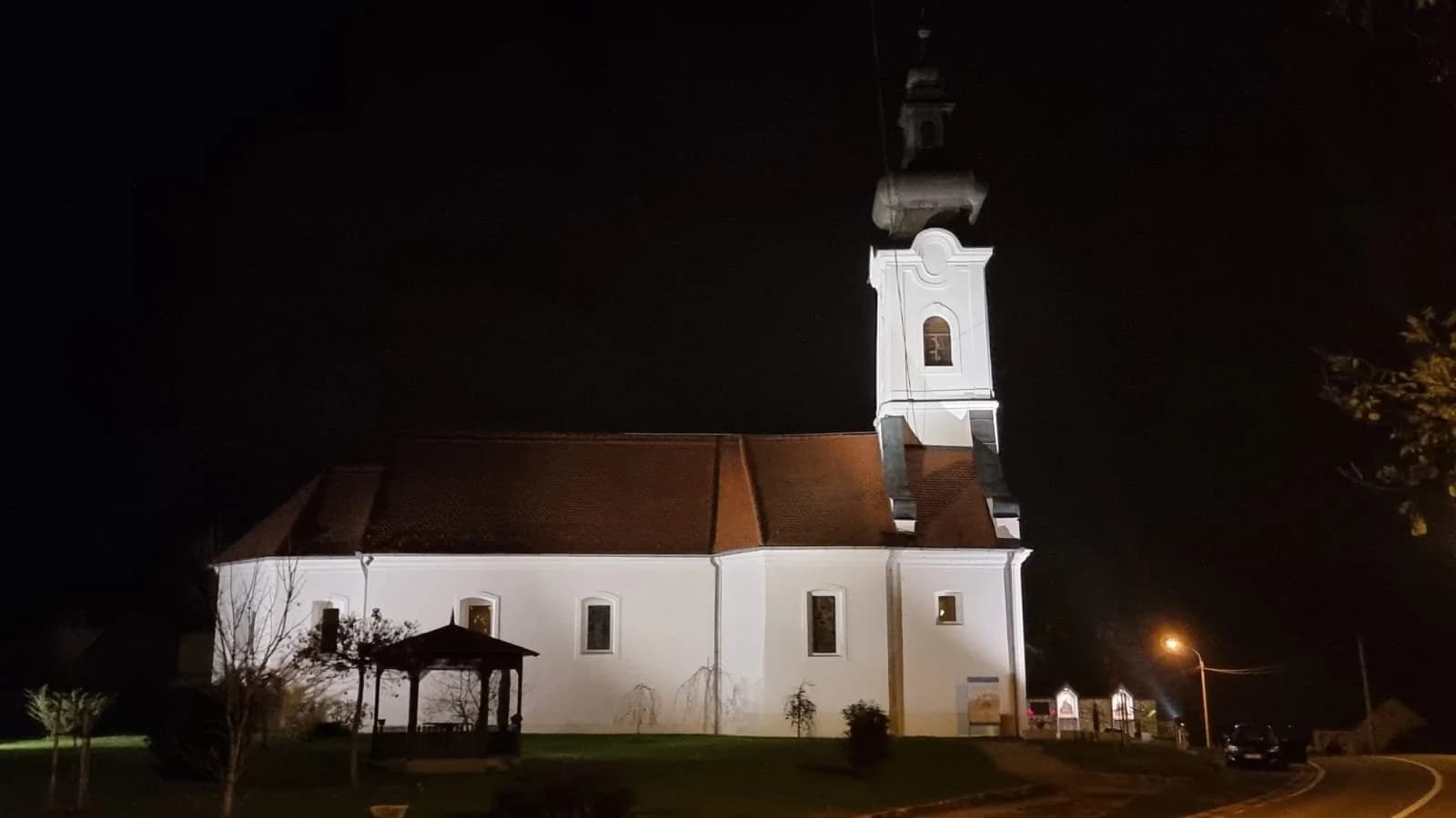 "Operacija" tijekom dana: Provaljeno u župni ured u Kuzmici