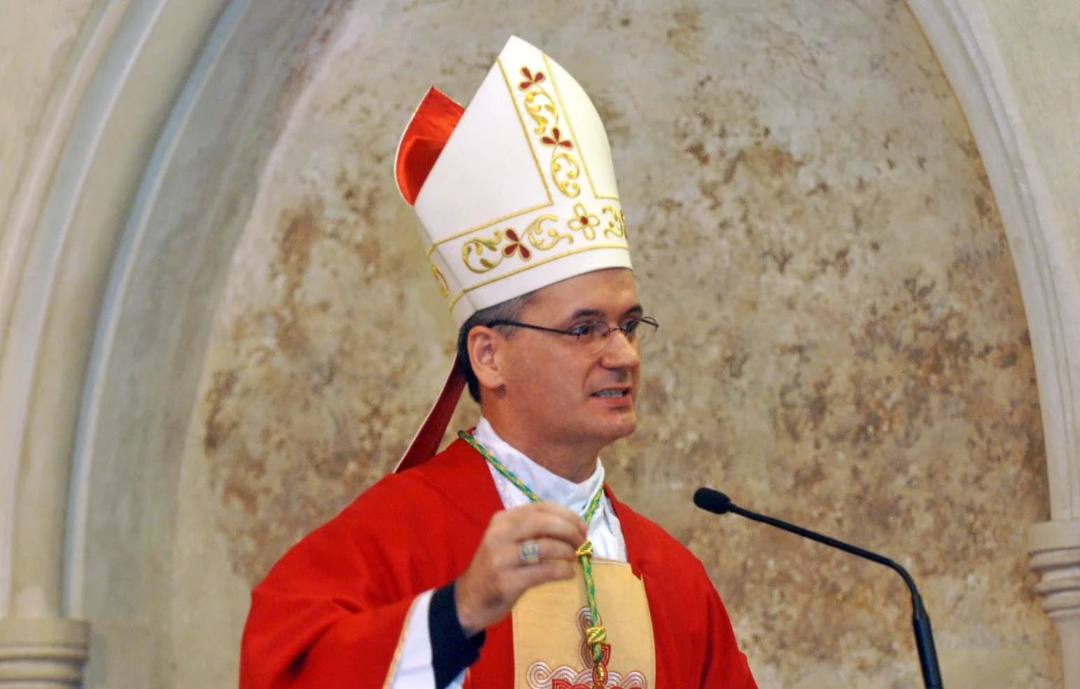 <strong>Čestitka biskupa Škvorčevića zagrebačkom nadbiskupu Kutleši</strong>