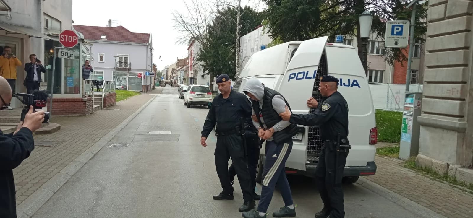 Priveden osumnjičeni 20-godišnji mladić pred Županijskog državnog odvjetnika [FOTO]