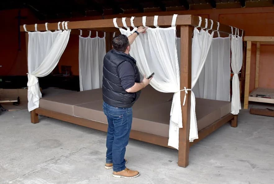Četiri tvrtke od čega tri pleterničke rade na jednom proizvodu: Gazebo za porečkog hotelijera  /FOTO/