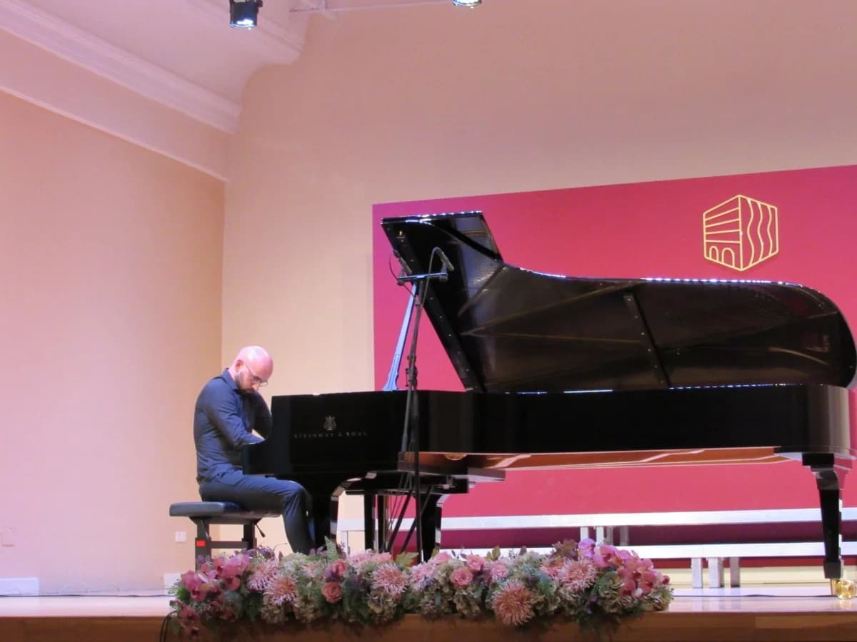 Marijan Đuzel održao koncert u Glazbenoj školi Požega