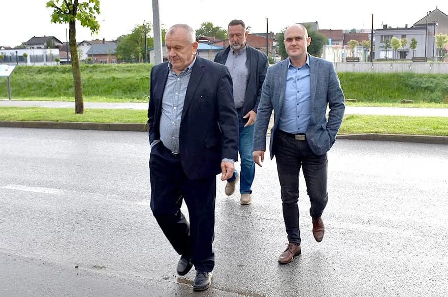 OSNIVAČKA SKUPŠTINA DOMOVINSKOG POKRETA GRADSKOG OGRANKA PLETERNICA: Marko Vidakušić predsjednik, Ante Grubišić dopredsjednik, Mijo Baketarić tajnik