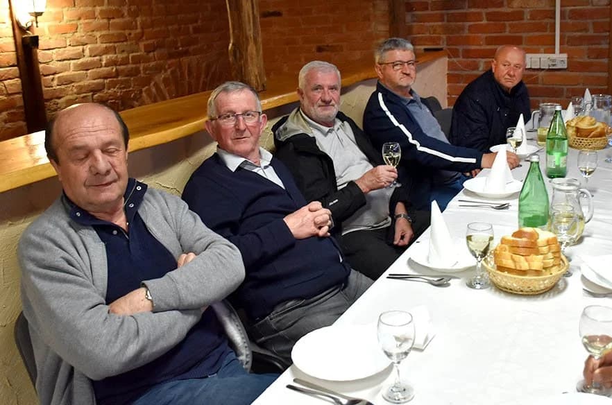 SLAVLJE  U KAPTOLAČKOJ UDRUZI VINO-KAP: Uz obilazak podruma i proslava predsjednikovog odlaska u mirovinu [FOTOGALERIJA]