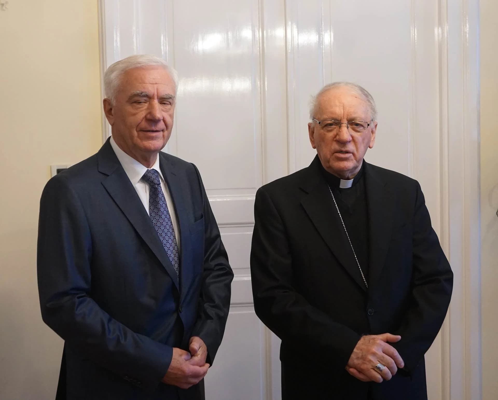 Sastanak požeškog biskupa Antuna Škvorčevića i gradonačelnika Požege Željka Glavića