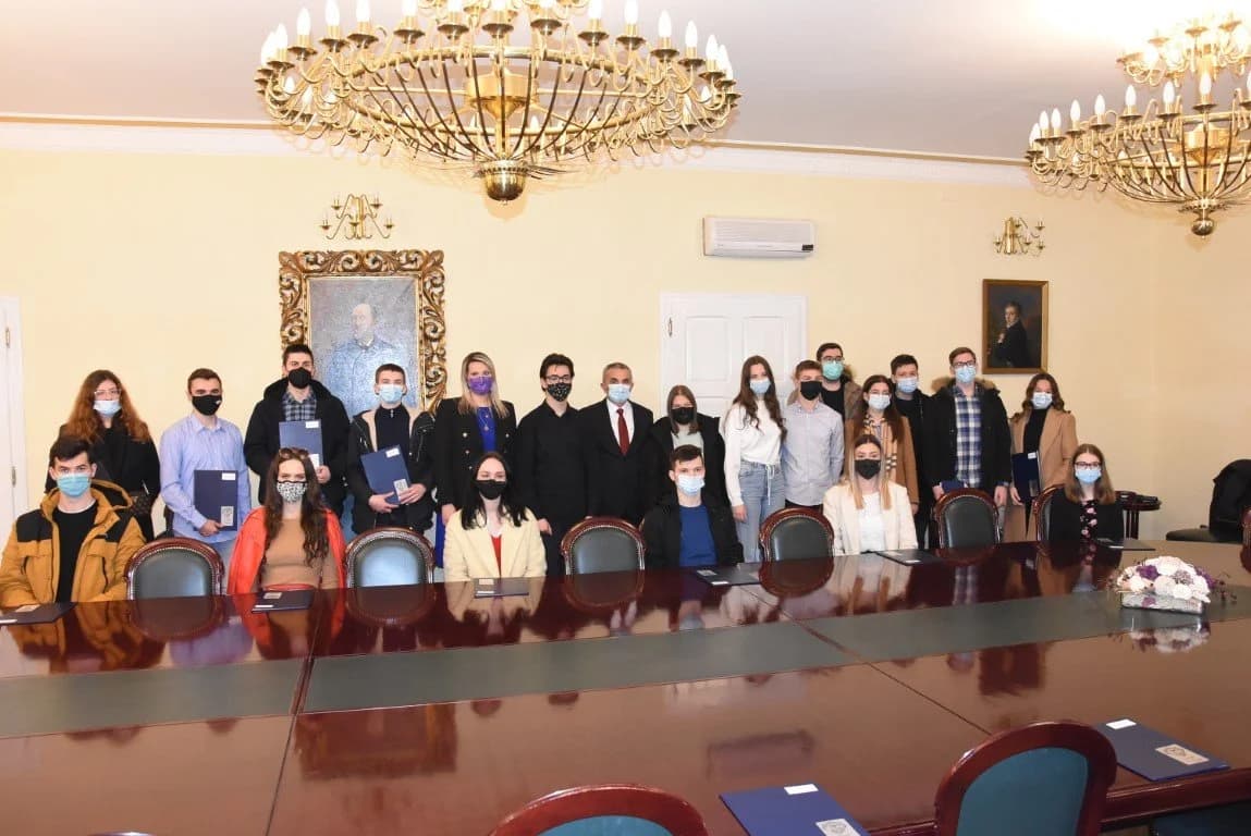 Grad Požega u 2022. godini dodijelit će ukupno 51 stipendiju /FOTO/