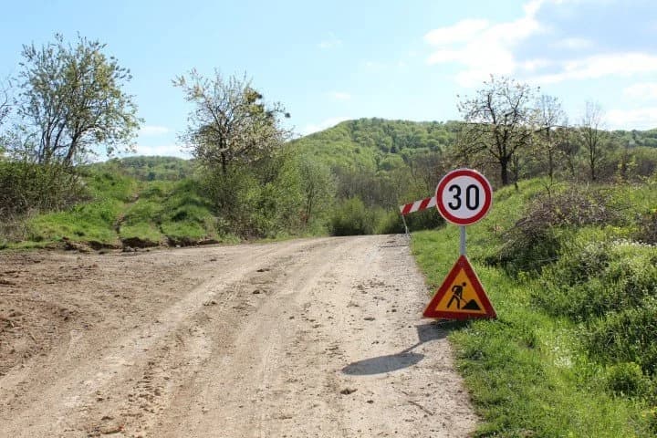 Brodski cestari lani izgradili samo 600 metara ceste između Bučja i Lovčića - ove godine ne planiraju ostatak!