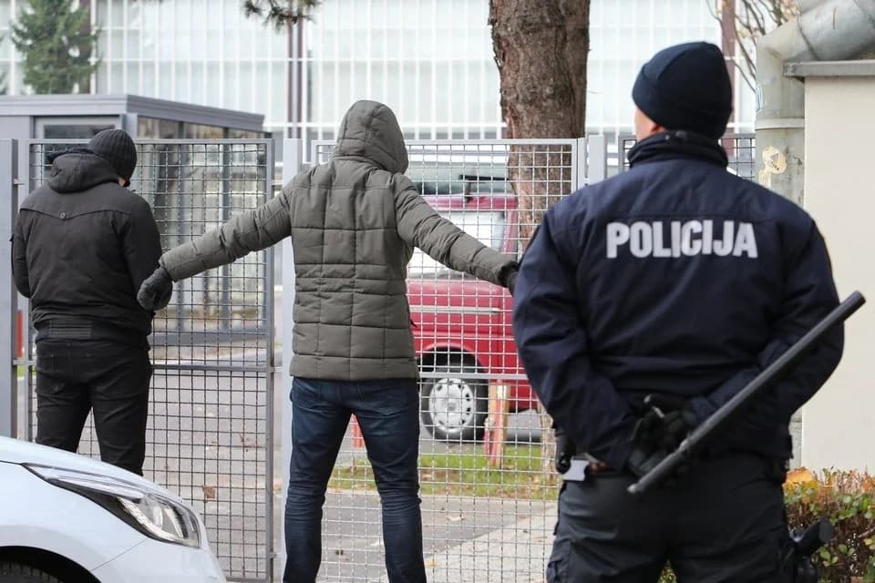 Vrijeđao i omalovažavao policijske službenike nakon čega je uhićen