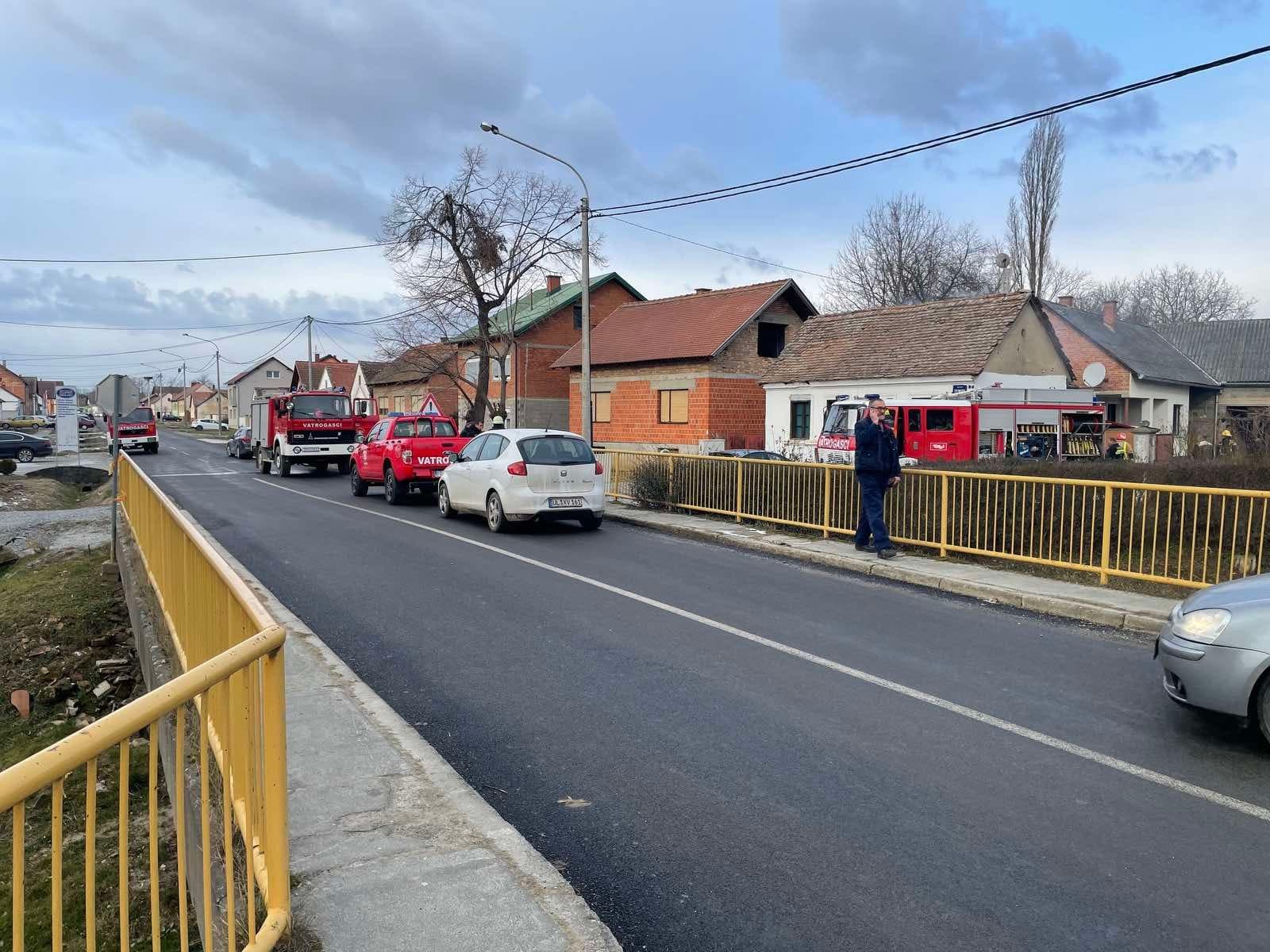 Požar na obiteljskoj kući u Trenkovu