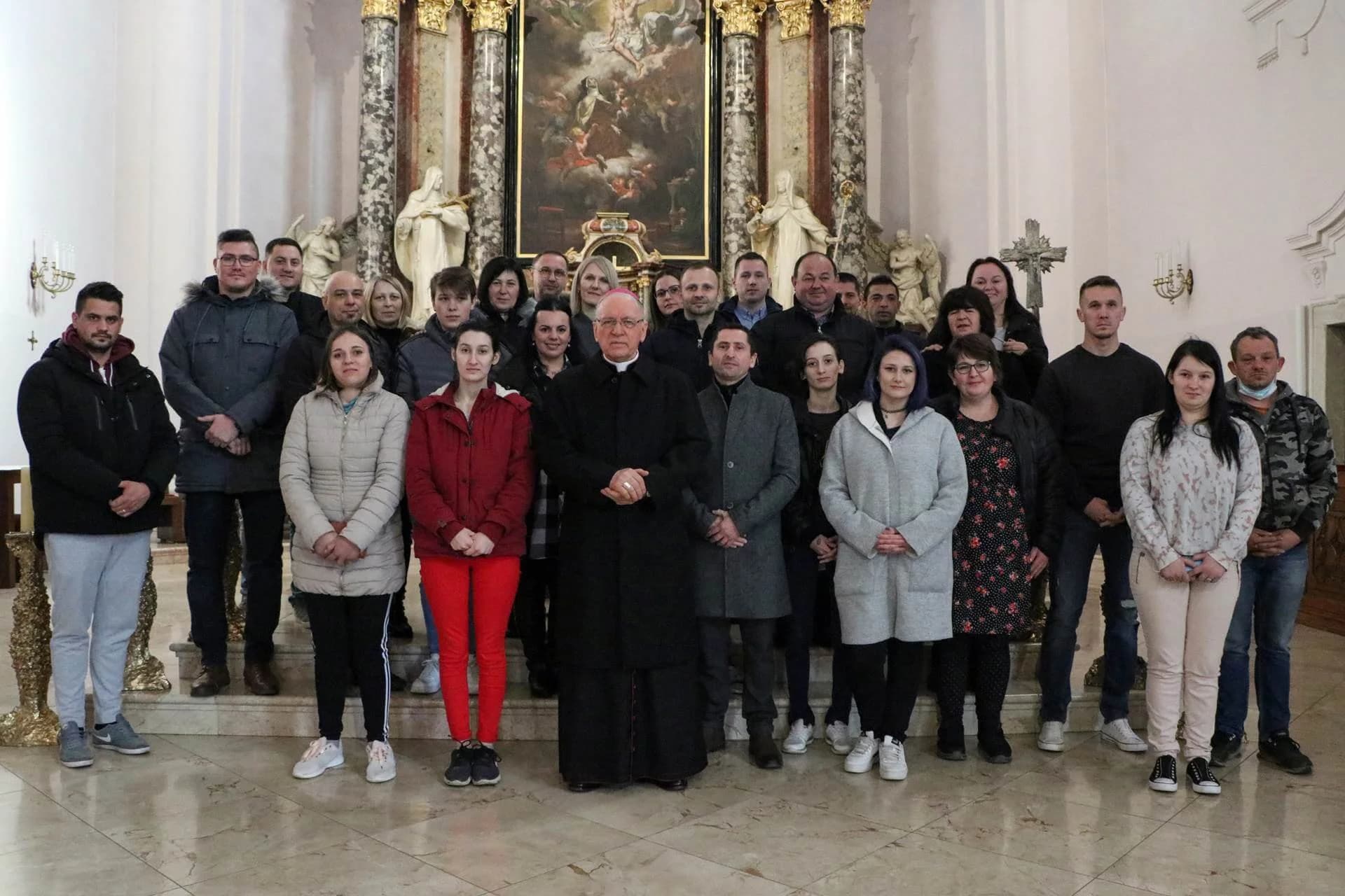 Obred upisa imena katekumena u požeškoj Stolnoj Crkvi - Katedrali sv. Tetezije Avilske