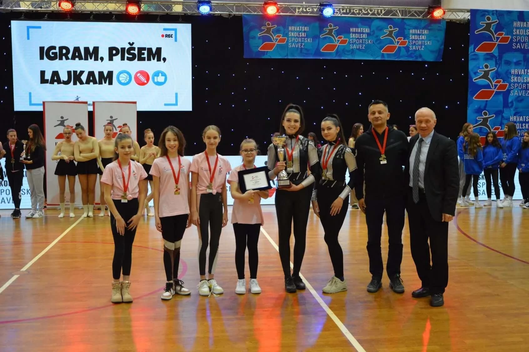 Požeške osnovke prvakinje države u dvoranskom plesu