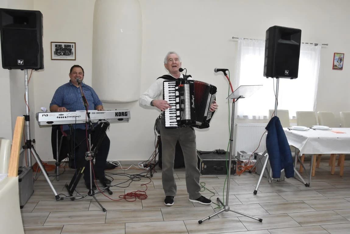 Umirovljenici brestovačkog kraja proslavili blagdan Svetog Josipa /FOTO/