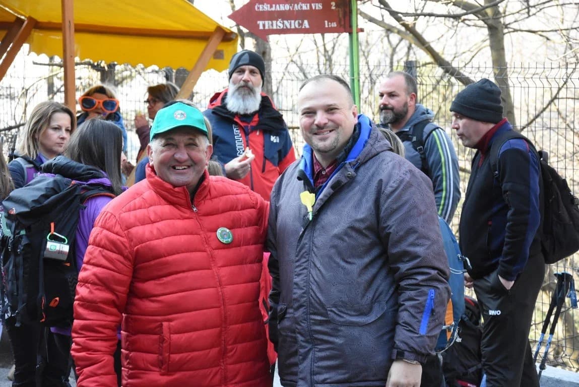 PAPČUČKI JAGLACI: Više od dvije tisuće planinara i ljubitelja prirode pohodilo Papuk /FOTGALERIJA/