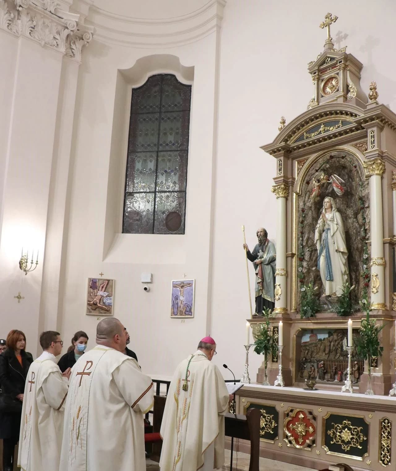SLAVLJE POVJERE ČOVJEČANSTVA BEZGRJEŠNOM SRCU MARIJINU U POŽEGI: "Slavimo sveto otajstvo promatrajući Isusa koji postaje čovjekom"
