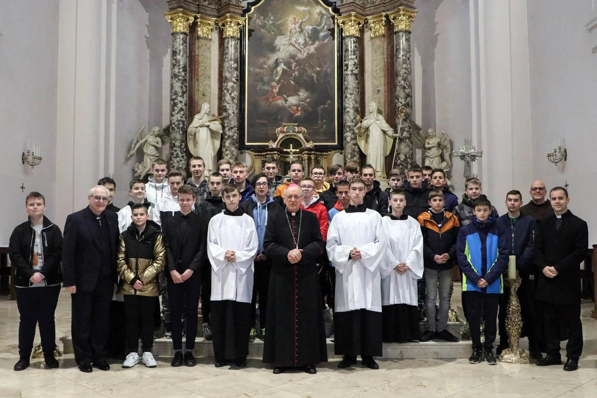 Posjet učenika sedmih i osmih razreda Kolegiju Požeške biskupije /FOTO/