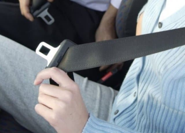 Policijski službenici pojačano na svim cestama nadziru korištenje sigurnosnoga pojasa