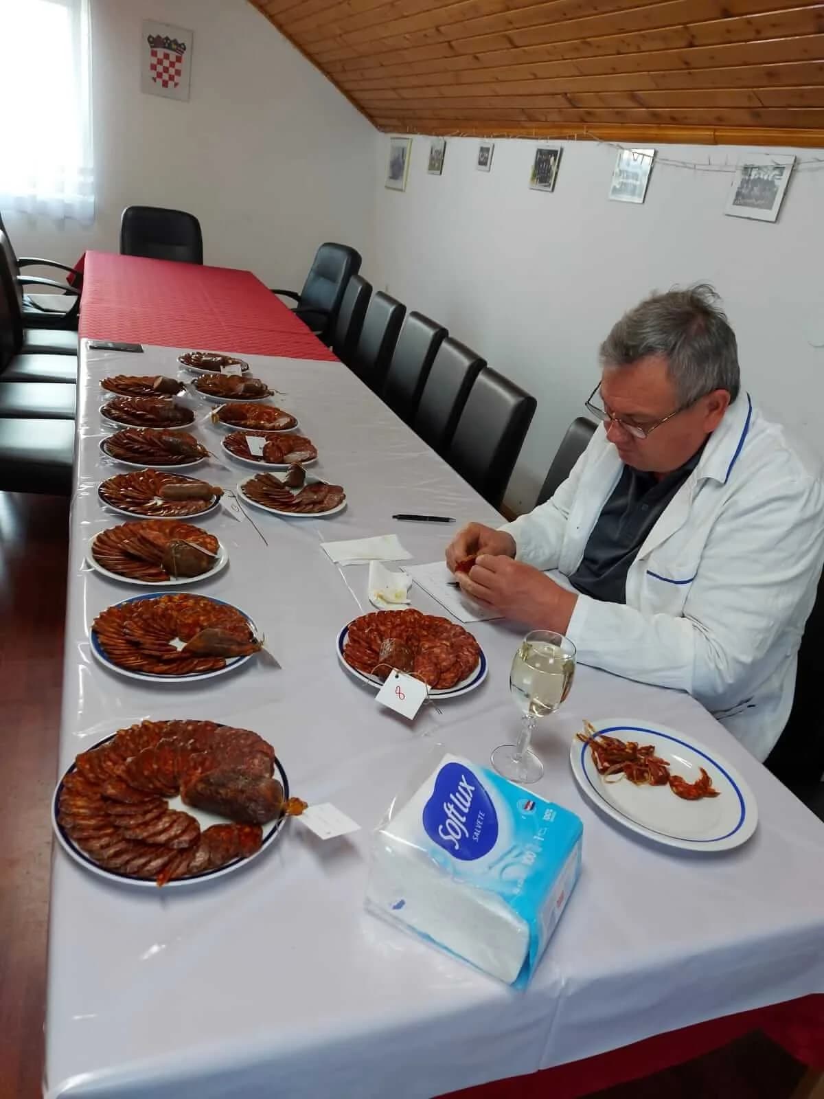 Održano 1. Ocjenjivanje kulenove seke u organizaciji DVD-a Bektež /FOTO/