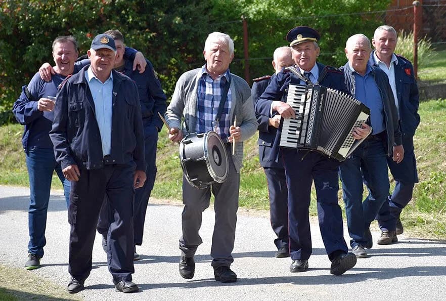 Jedinstven način slavljenja sv. Florijana u Hrvatskoj /FOTOGALERIJA/