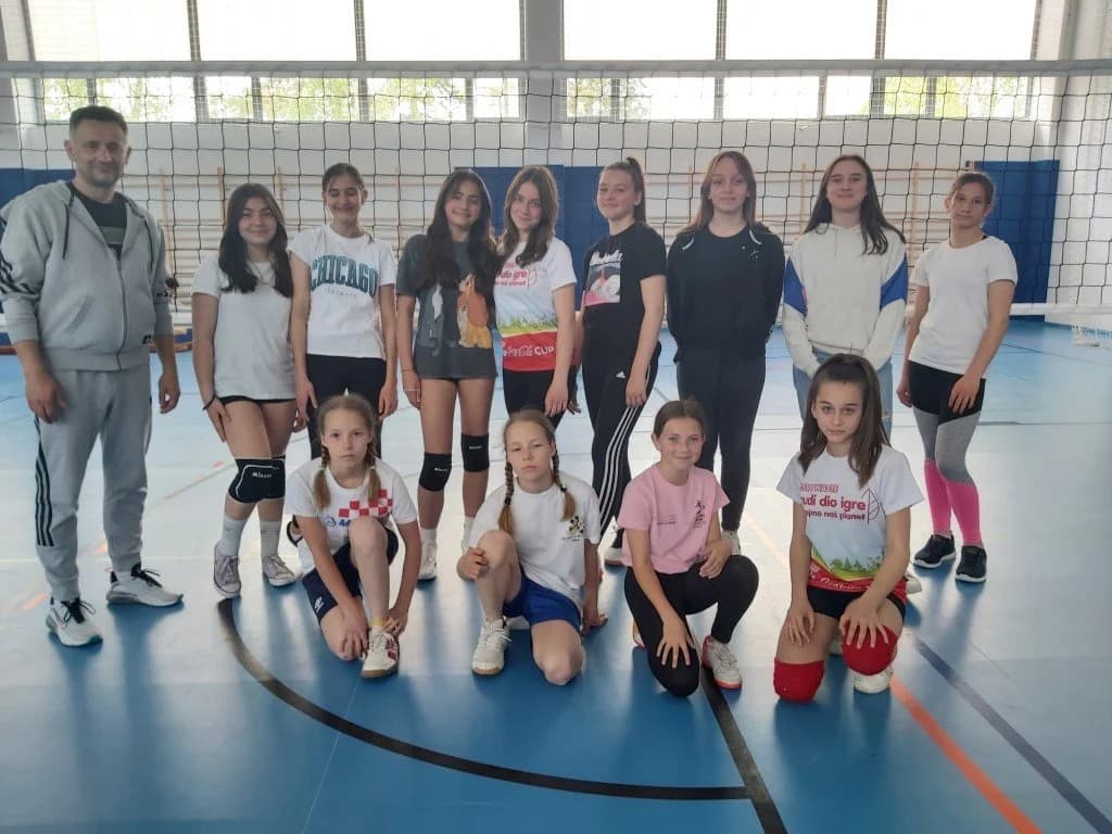 Ukrajinske sestre blizanke već se dokazale u radu "Sokola" kao vrsne gimnastičarke ali i kao odbojkašice