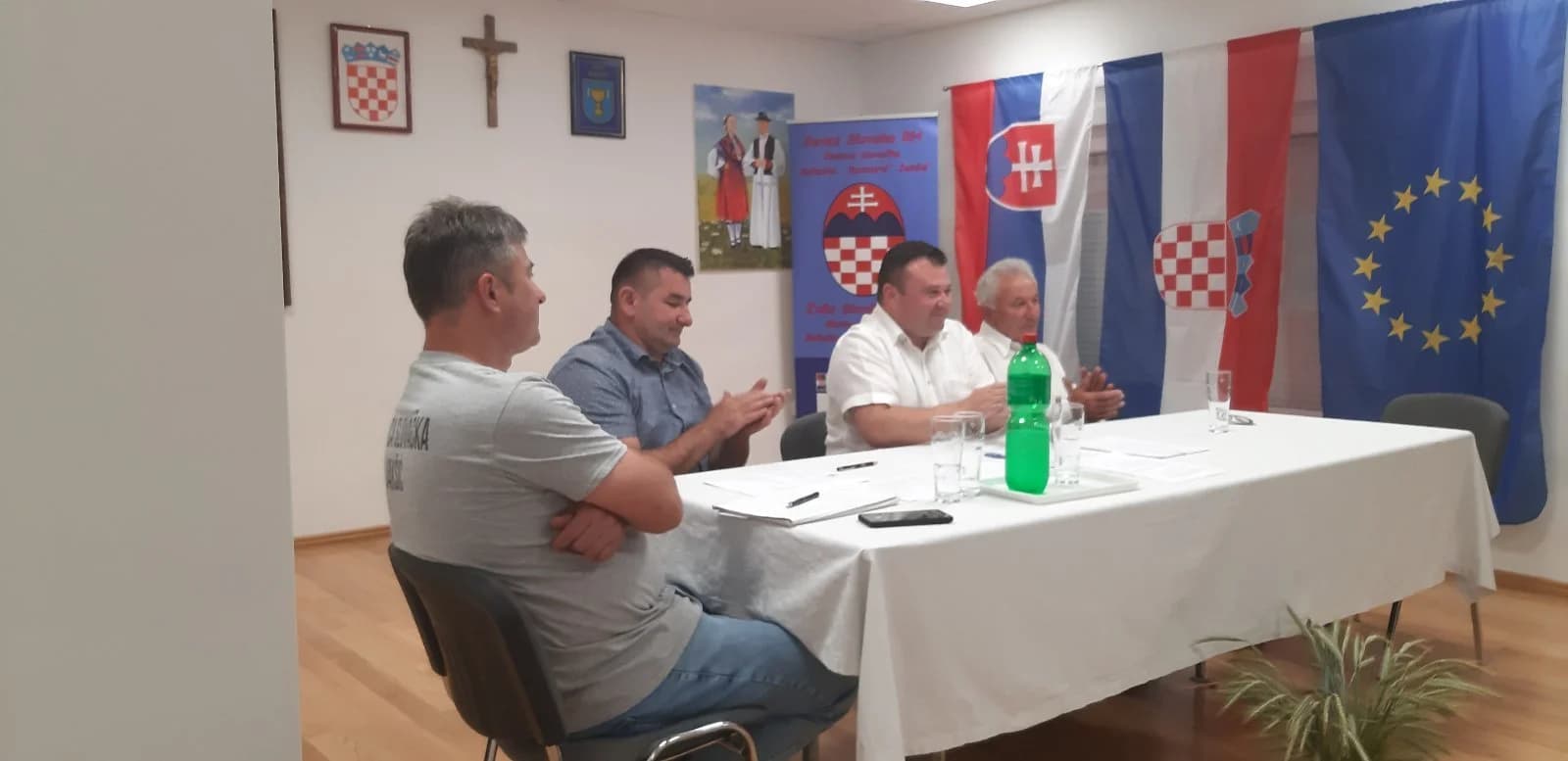 Jakšićki Slovaci uređuju i opremaju prostorije, ali ne staju ni sa probama!