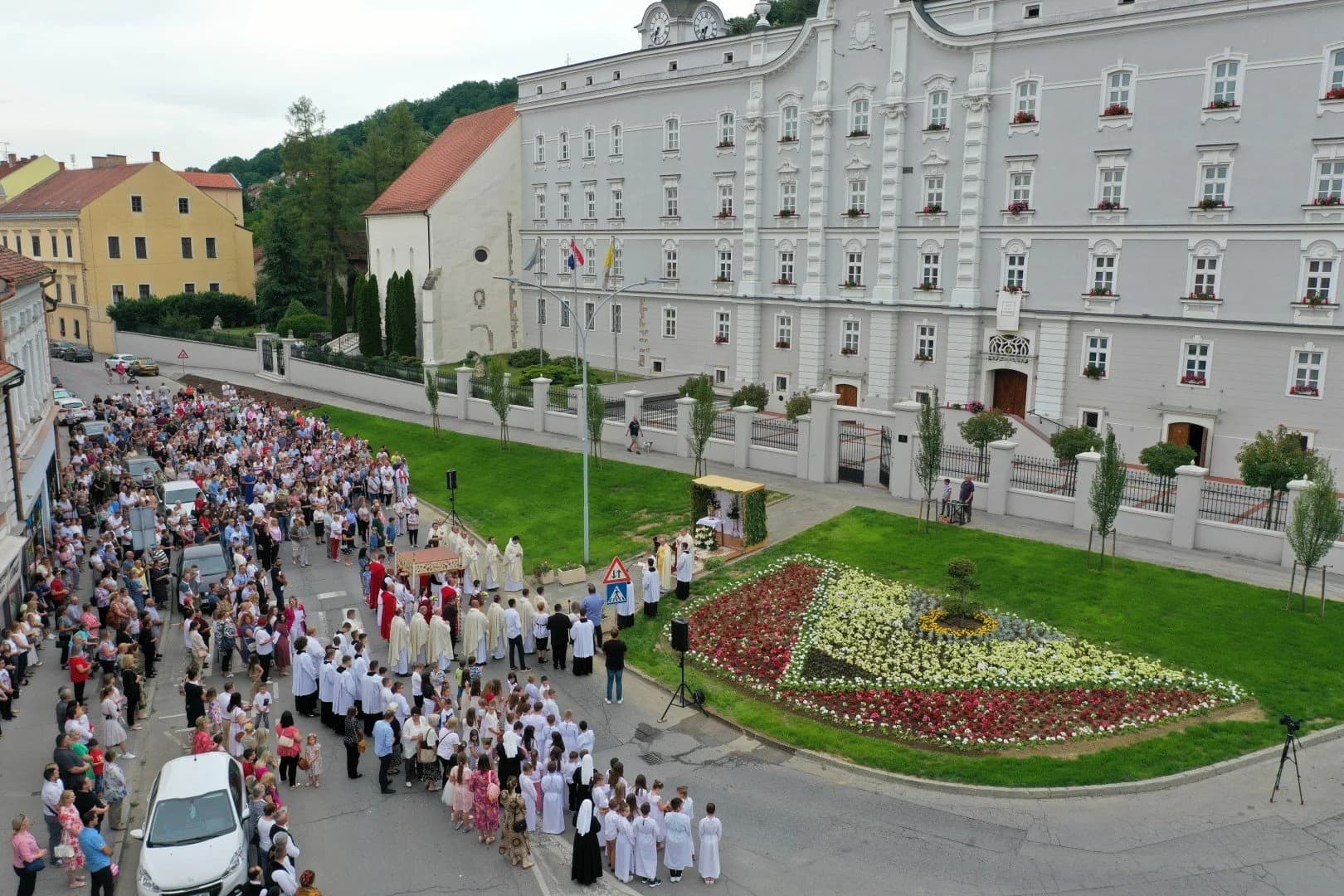 Tijelovo u Požegi: Jedna od najljepših procesija ulicama grada /FOTOGALERIJA/