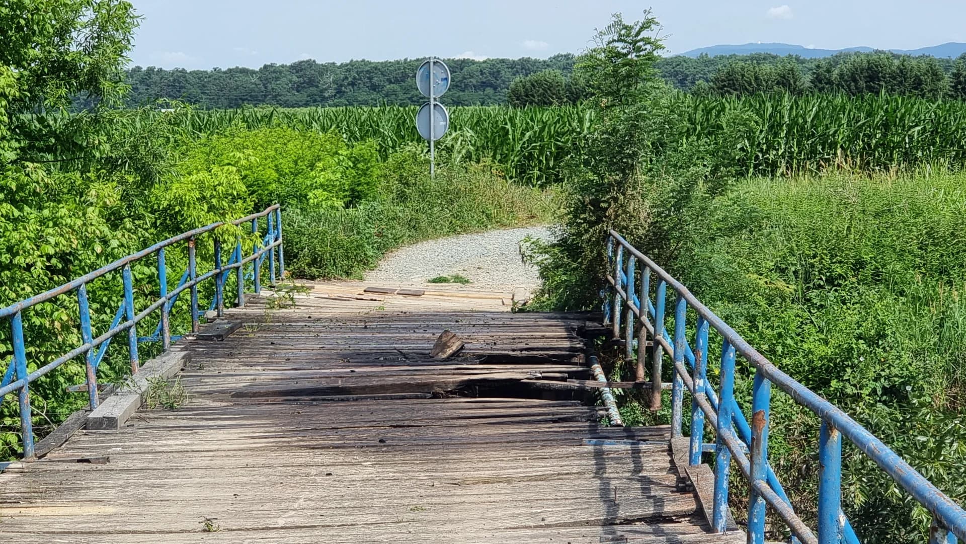 (Ne)namjerno zapaljen most preko rijeke Orljave u Dervišagi