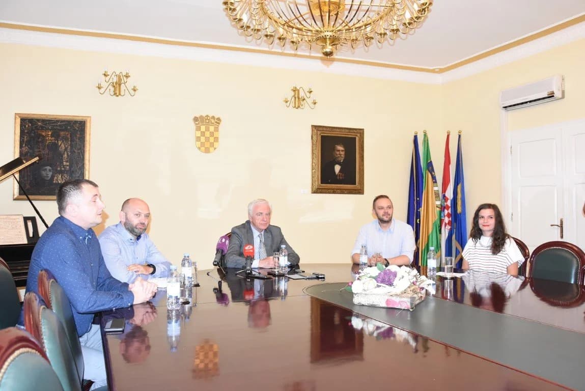 Zlatne žice Slavonije – Požega 2022. - povratak tradiciji