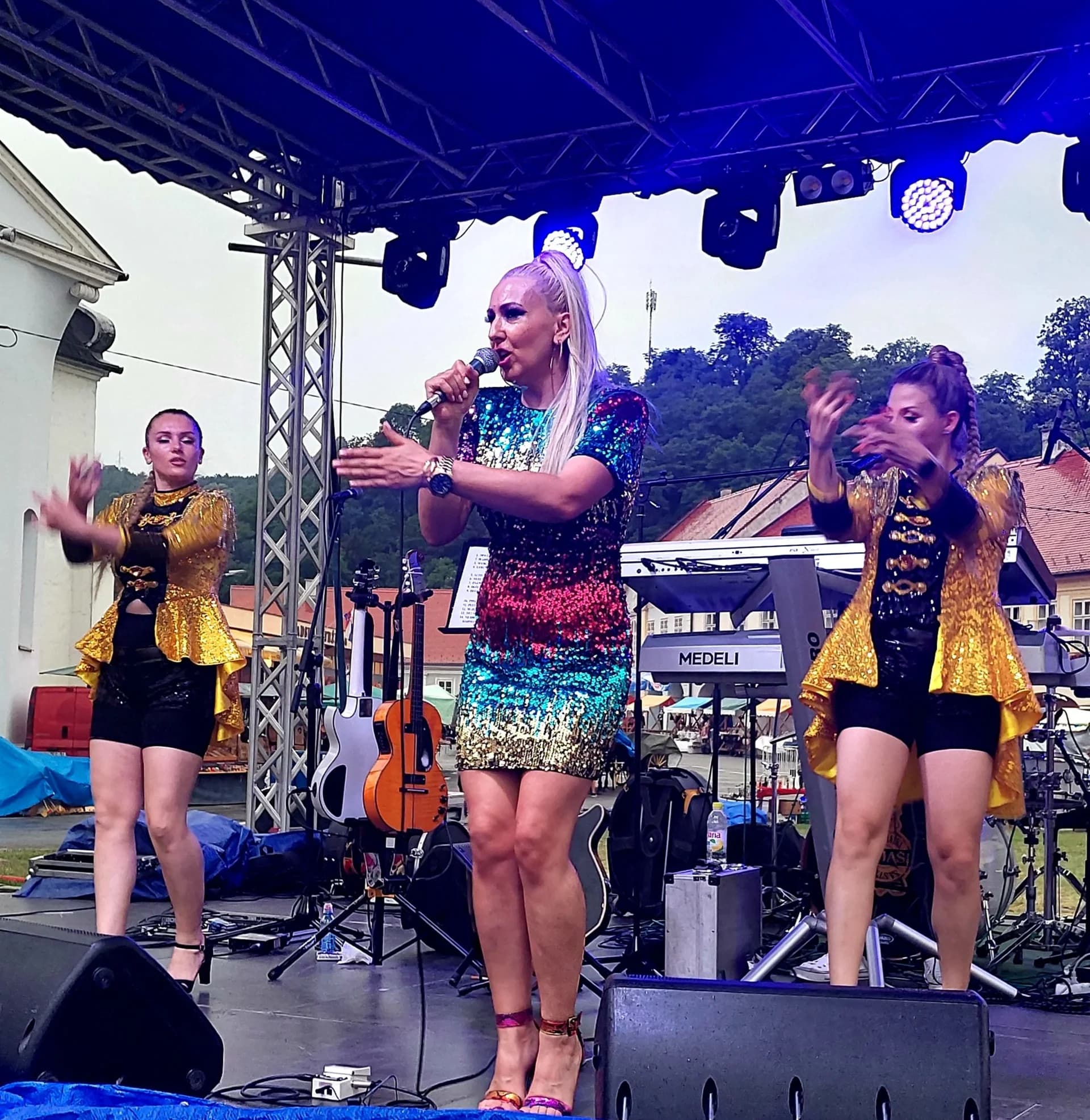 Nakon niza koncerata Cecilija se veseli dolasku na Zlatne žice Slavonije sa novom pjesmom