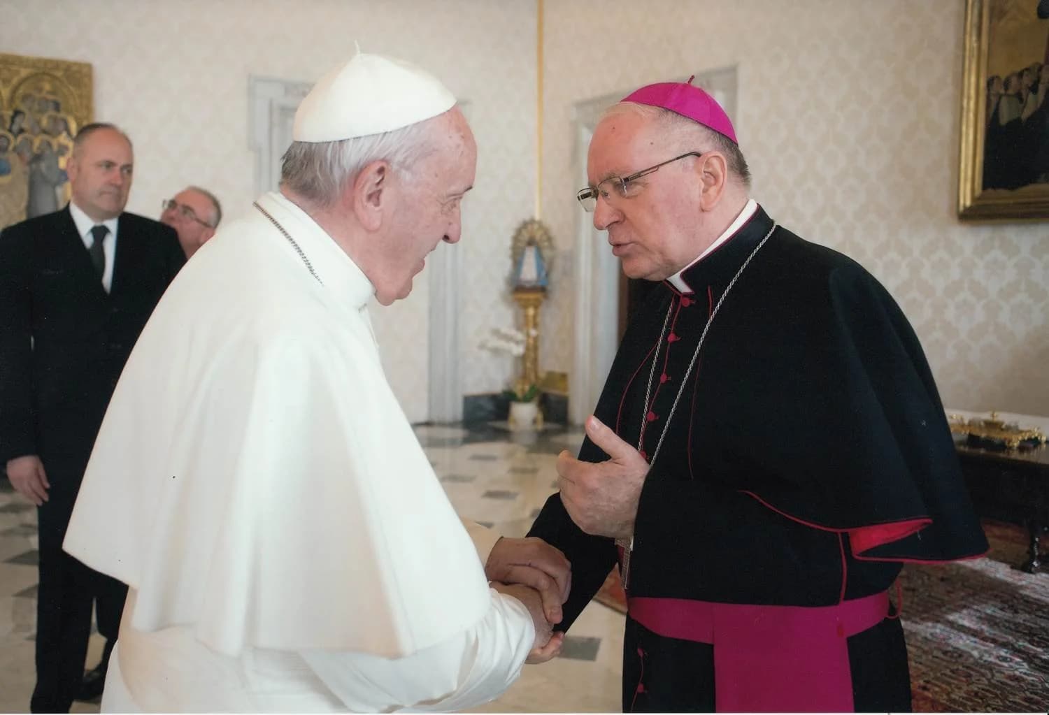 Papa Franjo čestitao biskupu Škvorčeviću svećenički i biskupski jubilej