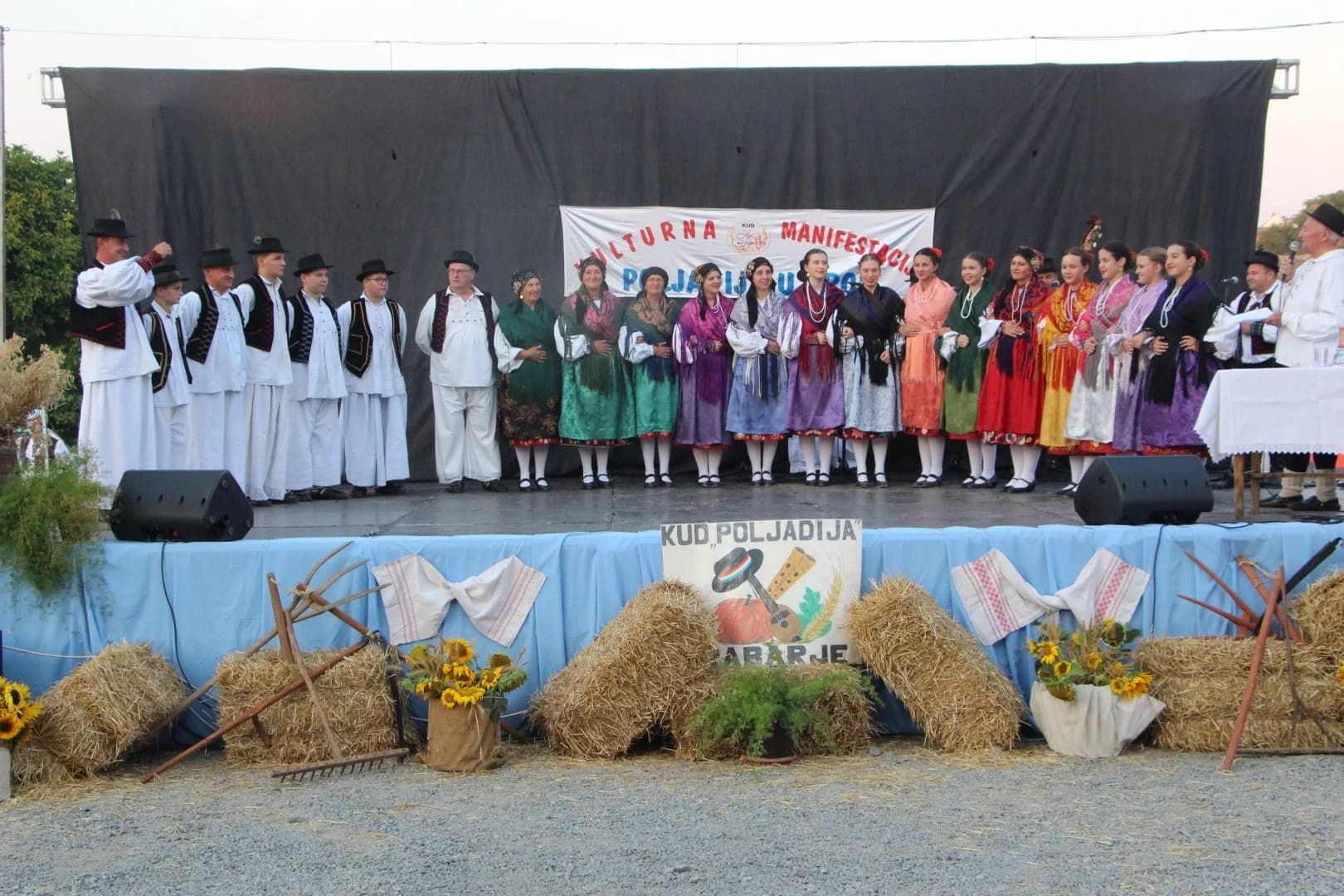 "Poljadija u srcu"; održana 19. Smotra folklora u Grabarju /FOTOGALERIJA-VIDEO/