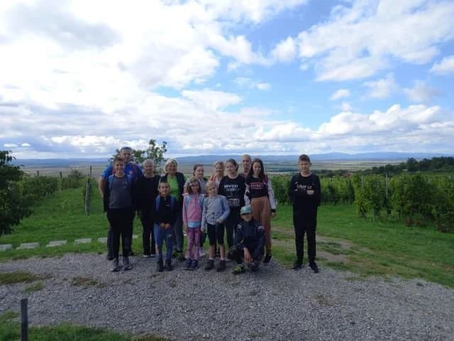 Započela Dječja planinarska škola u Kutjevu /FOTO/