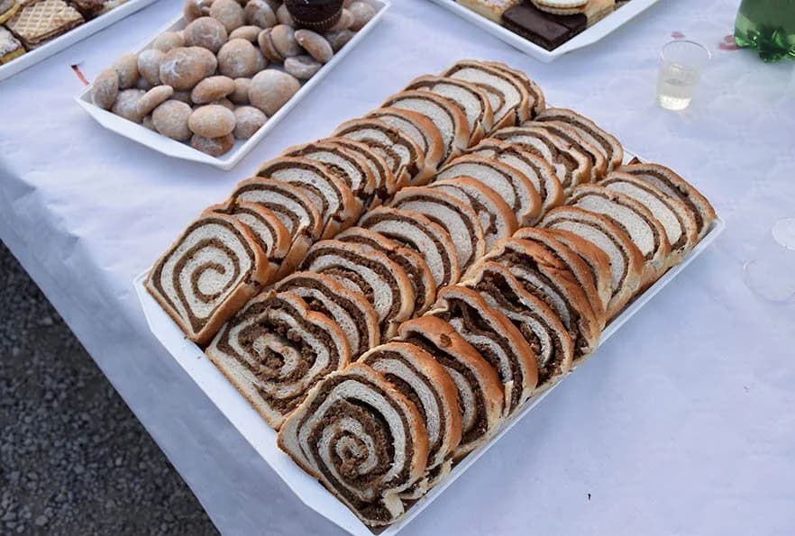 [FOTOGALERIJA] JAKŠIĆKA SMOTRA FOLKLORA KROČI U TREĆE DESETLJEĆE: "Još jednom su dokazali da su vjerni čuvari tradicije"