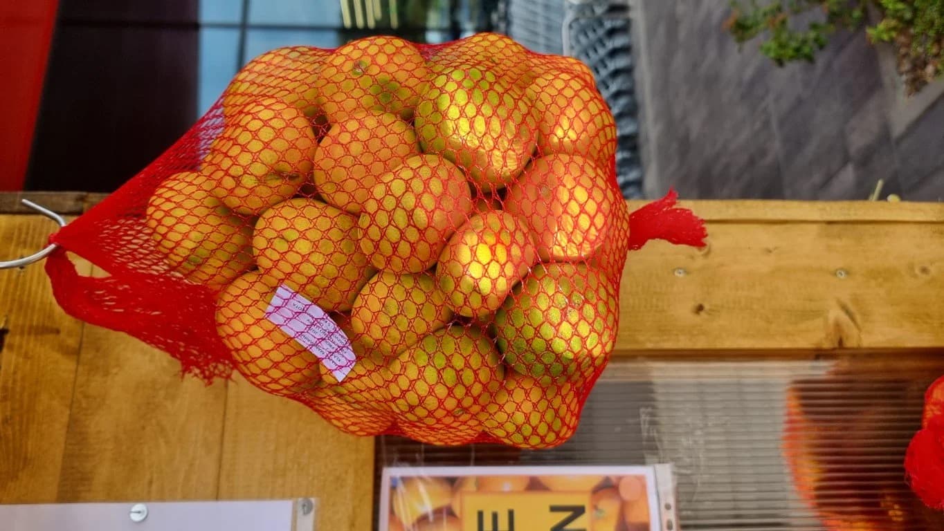 Mandarine domaćeg proizvođača iz doline Neretve na osam lokaciju u Požegi i okolnim mjestima: Poslastica s puno vitamina za jačanje imuniteta /FOTO/
