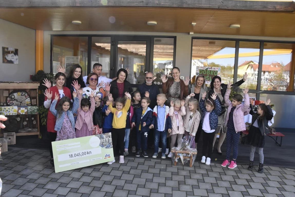 Uz hotele za kukce i modularne gredice polaznici Dječjeg vrtića Požega od sada će učiti o prirodi i važnosti njenog očuvanja