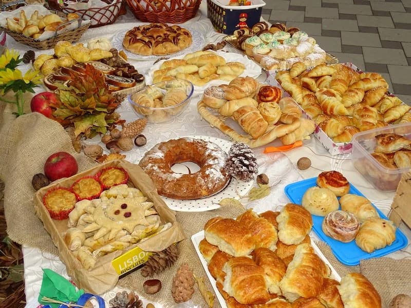 Obilježeni Dani kruha i zahvalnosti za plodove zemlje u požeškoj Osnovnoj školi Dobriše Cesarića /FOTO/