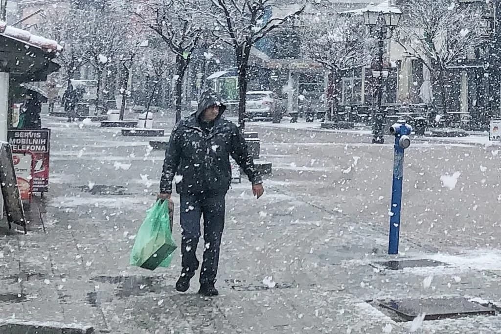Stiže promjena vremena: Donosi kišu, pljuskove i pad temperatura