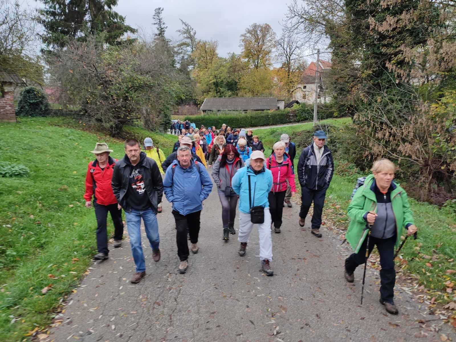 Planinari Sokolovca u pohodu na tradicionalno Kutjevačko Martinje [FOTO]