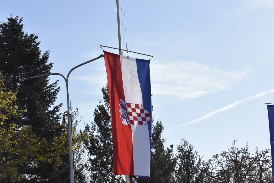 Domovini vjerni izrekao 36. naraštaj ročnika na dragovoljnom vojnom osposobljavanju u Požegi /FOTO/